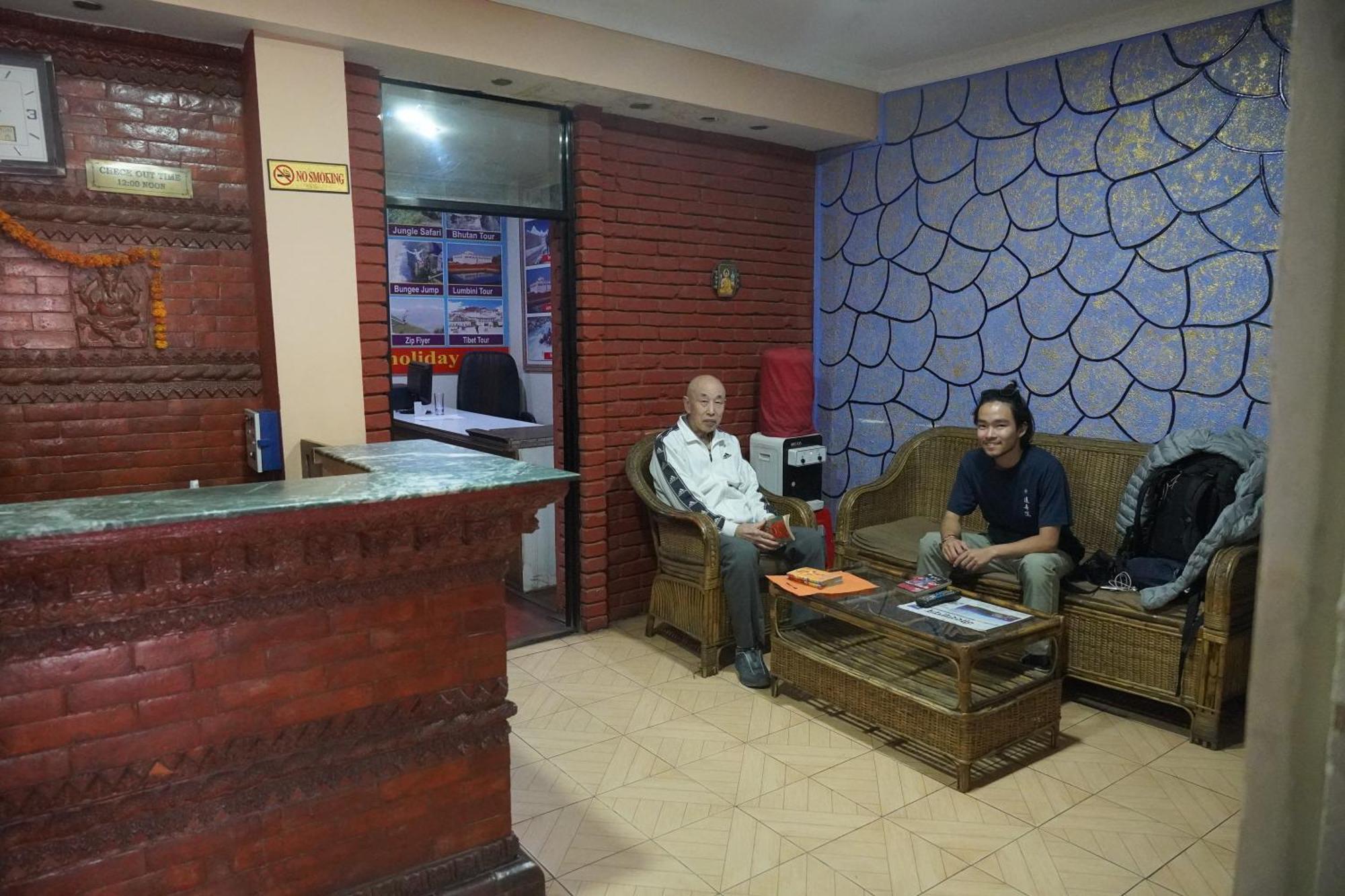 Hotel Travelers Home Kathmandu Exteriör bild